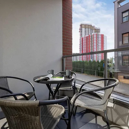 아파트 Sloneczna Z Parkingiem W Katowicach By Renters